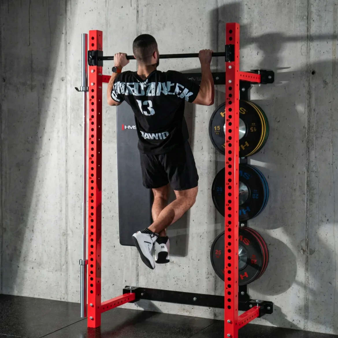 KLATKA TRENINGOWA ŚCIENNA ROZSUWANA Z ŁAWKĄ CZERWONA KLT34 HMS FITNESS