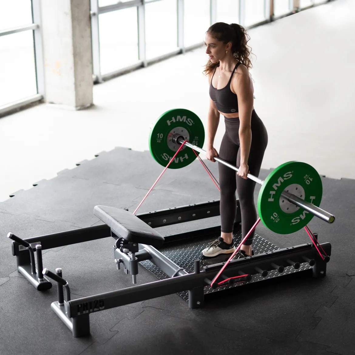 PHT25 PLATFORMA DO ĆWICZEŃ MIĘŚNI POŚLADKÓW HIP THRUST I MARTWEGO CIĄGU COMMERCIAL HMS