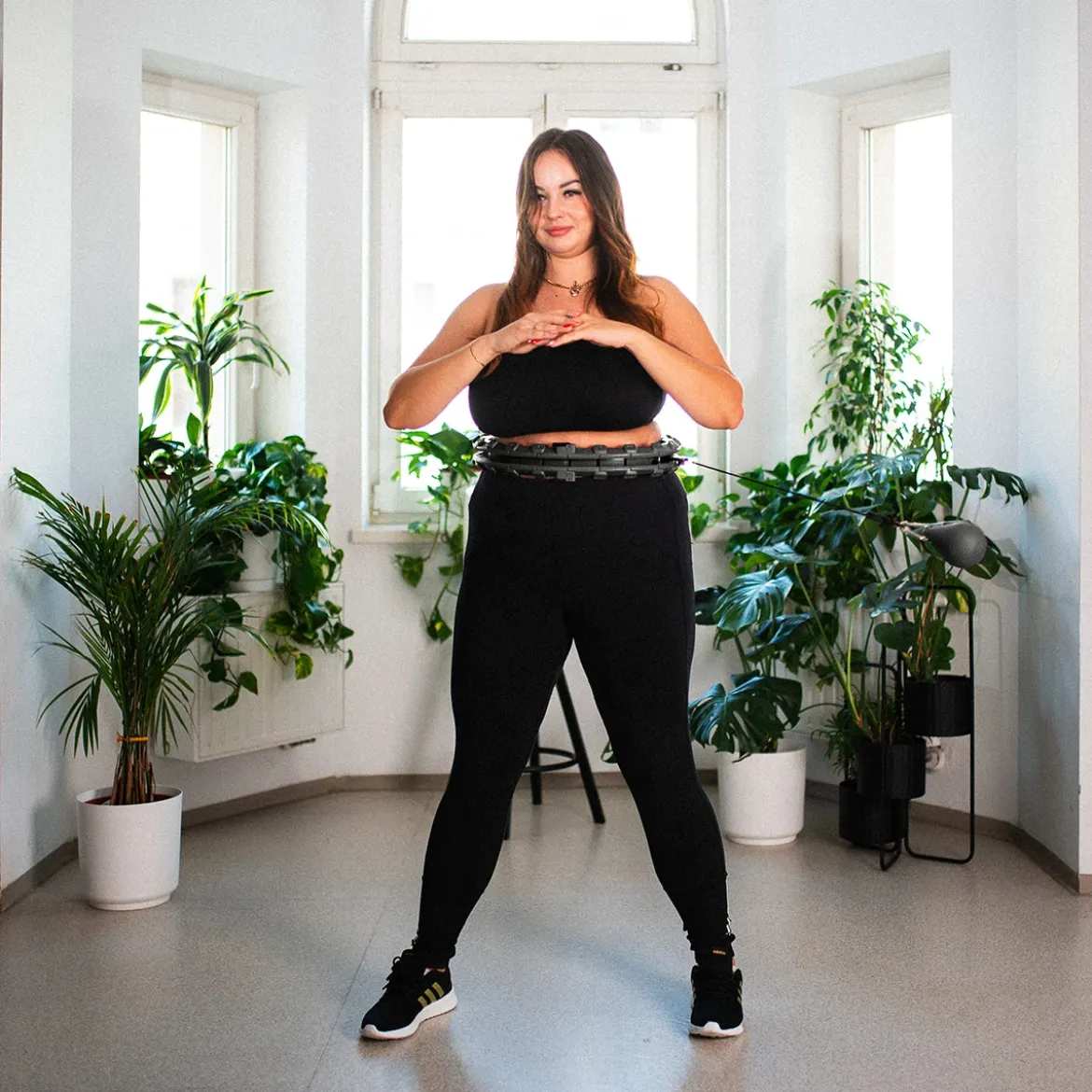 ZESTAW HULA HOP HHW12 BLACK Z WYPUSTKAMI I OBCIĄŻNIKIEM HMS + PAS BR163 BLACK PLUS SIZE